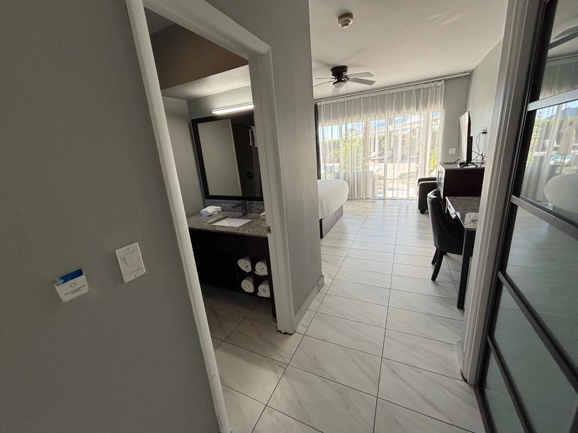 Grace Bay Suites Exterior foto