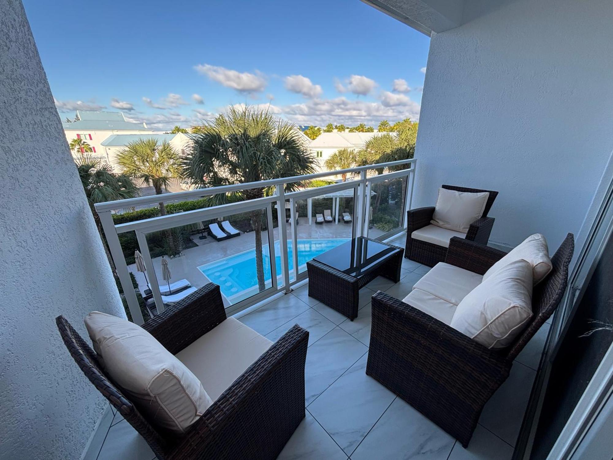 Grace Bay Suites Exterior foto